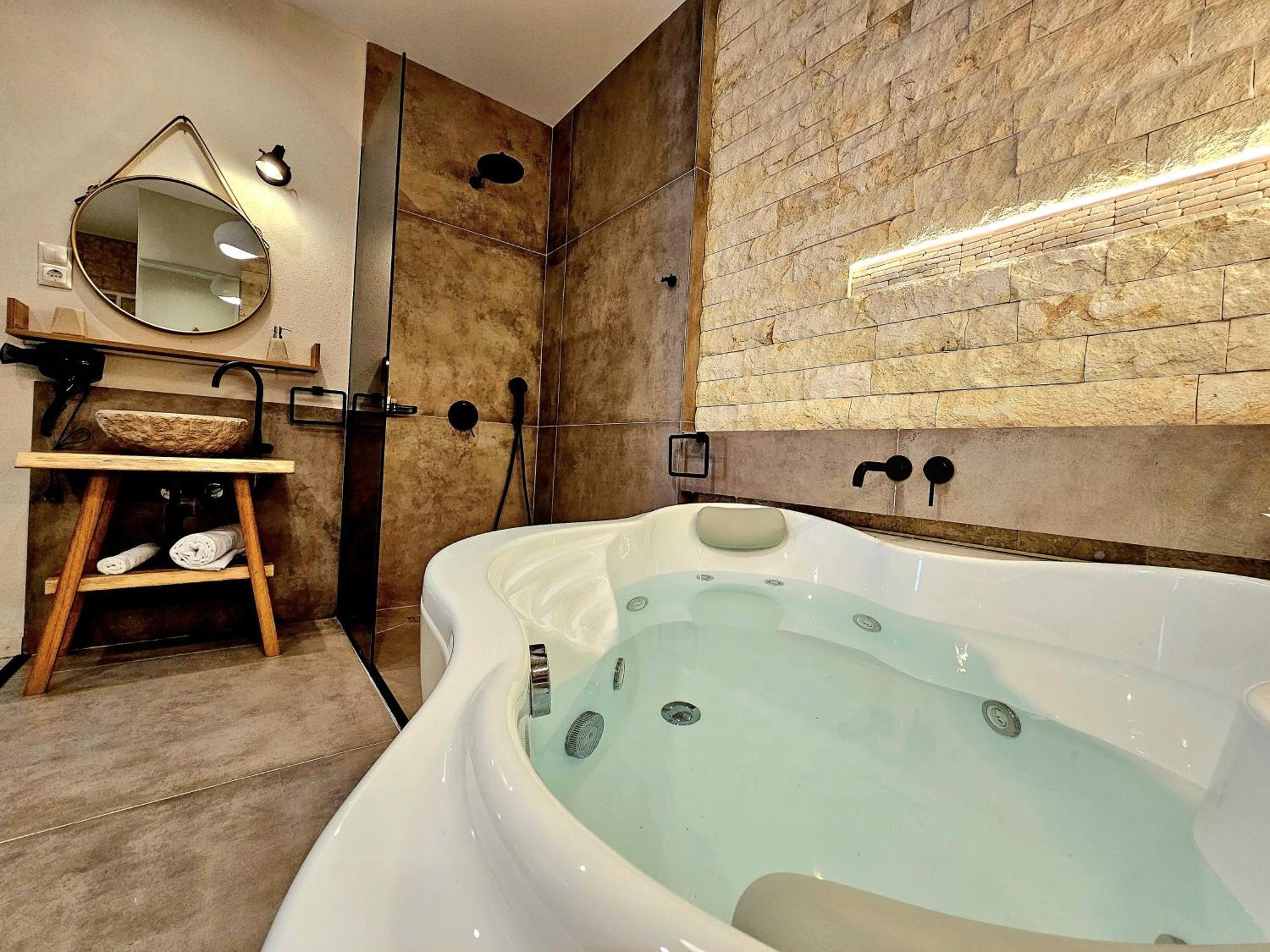 Golden Center Hotel de apartamente