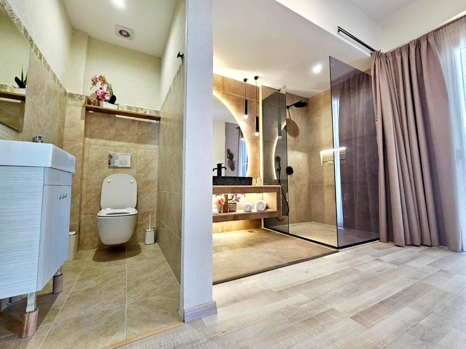 Golden Center Hotel de apartamente