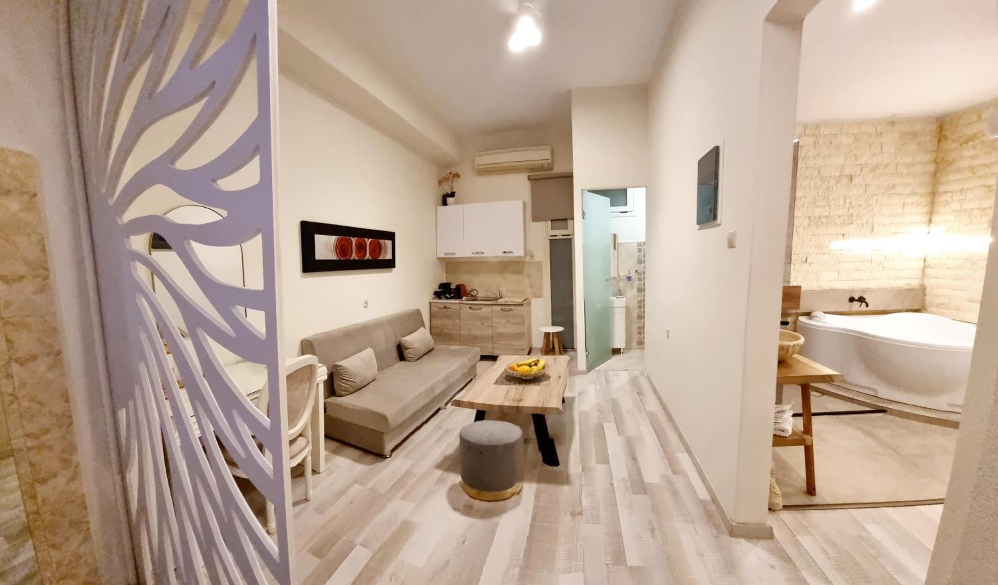 Hotel de apartamente Golden Center *